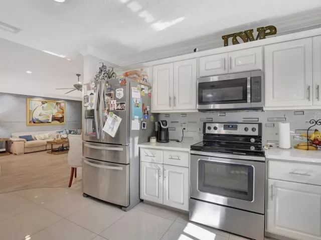 3-bedroom home for sale in Boca Raton - 20936 Concord Green Drive E - MondialRealty