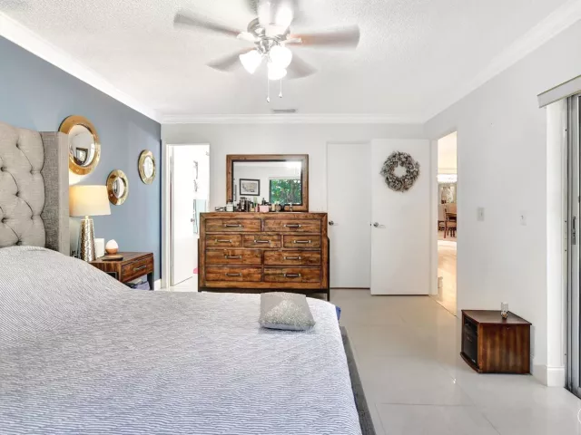 3-bedroom home for sale in Boca Raton - 20936 Concord Green Drive E - MondialRealty