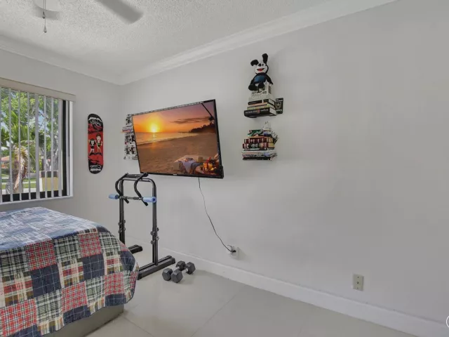 3-bedroom home for sale in Boca Raton - 20936 Concord Green Drive E - MondialRealty
