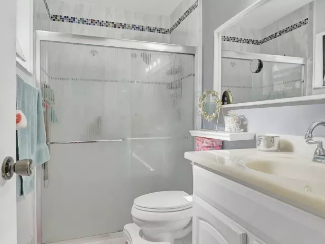 3-bedroom home for sale in Boca Raton - 20936 Concord Green Drive E - MondialRealty