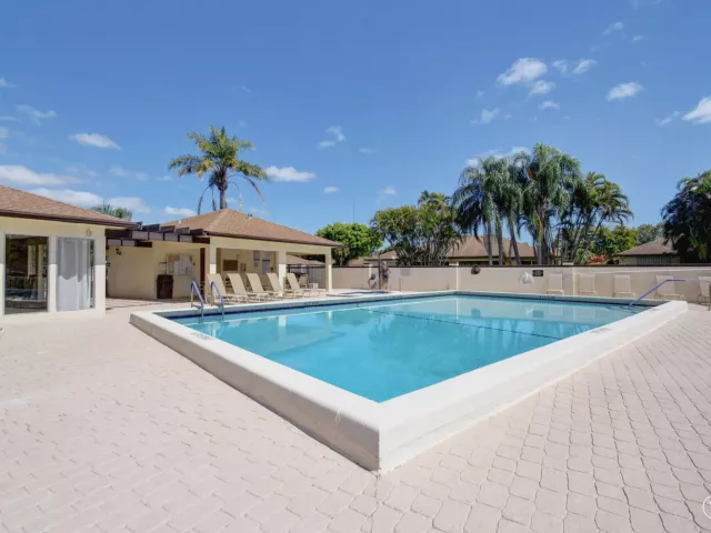 3-bedroom home for sale in Boca Raton - 20936 Concord Green Drive E - MondialRealty