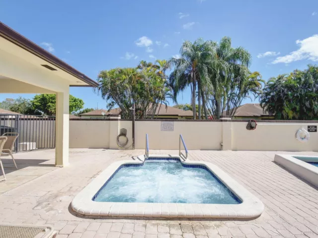 3-bedroom home for sale in Boca Raton - 20936 Concord Green Drive E - MondialRealty