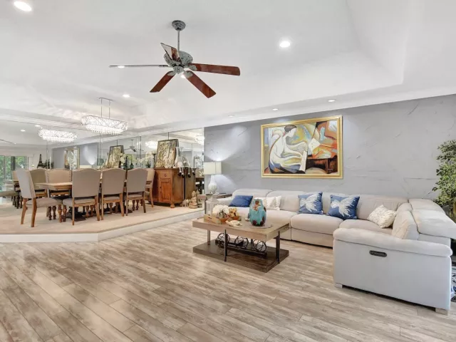 3-bedroom home for sale in Boca Raton - 20936 Concord Green Drive E - MondialRealty