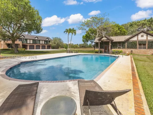5-bedroom home for sale in Boca Raton - 8705 Surrey Ln - MondialRealty