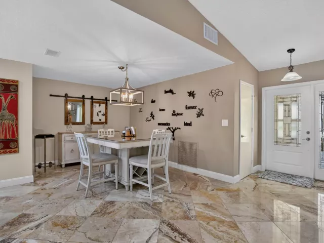 4-bedroom home for sale in Boca Raton - 32 SW 14TH Avenue - MondialRealty