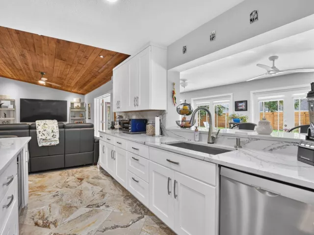 4-bedroom home for sale in Boca Raton - 32 SW 14TH Avenue - MondialRealty
