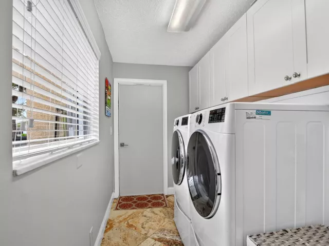 4-bedroom home for sale in Boca Raton - 32 SW 14TH Avenue - MondialRealty