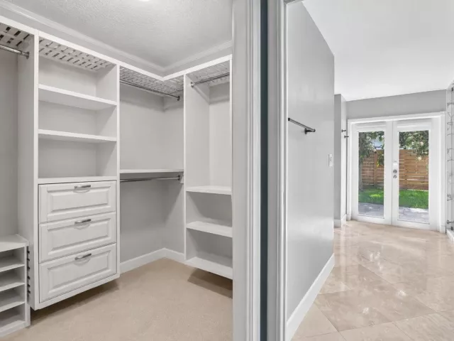 4-bedroom home for sale in Boca Raton - 32 SW 14TH Avenue - MondialRealty