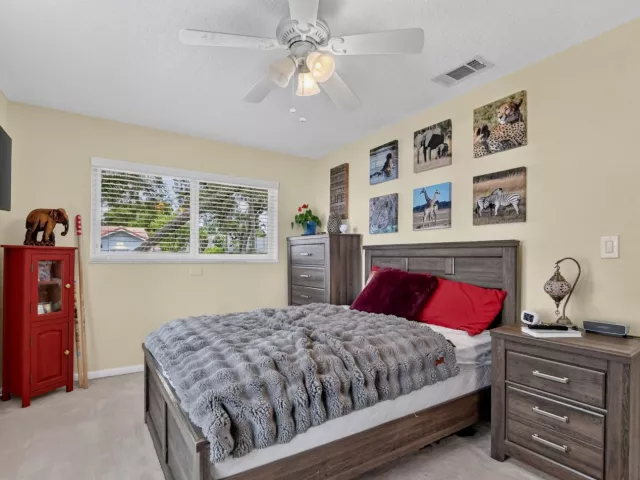 4-bedroom home for sale in Boca Raton - 32 SW 14TH Avenue - MondialRealty