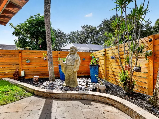 4-bedroom home for sale in Boca Raton - 32 SW 14TH Avenue - MondialRealty