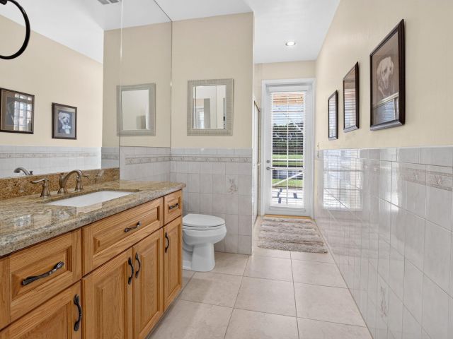 4-bedroom home for sale in Boca Raton - 10192 Shireoaks Lane - MondialRealty
