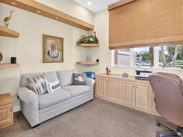 4-bedroom home for sale in Boca Raton - 10192 Shireoaks Lane - MondialRealty