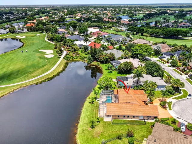 4-bedroom home for sale in Boca Raton - 10192 Shireoaks Lane - MondialRealty