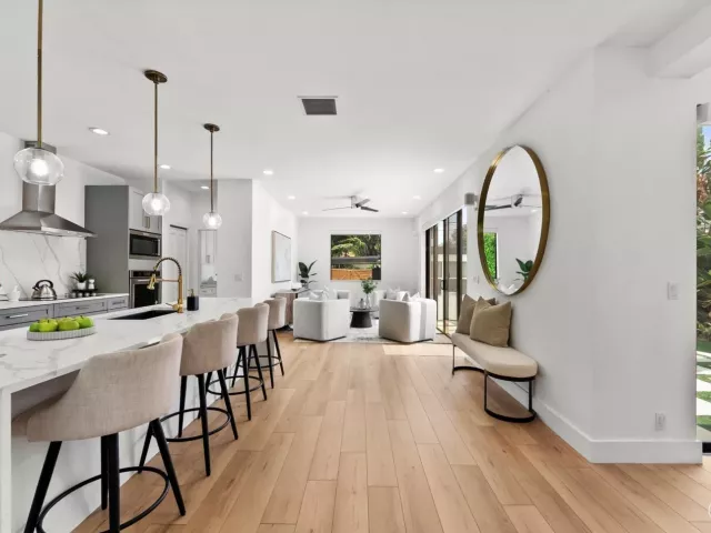 4-bedroom home for sale in West Palm Beach - 509 38th Street - MondialRealty