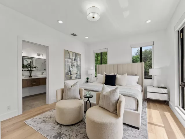 4-bedroom home for sale in West Palm Beach - 509 38th Street - MondialRealty
