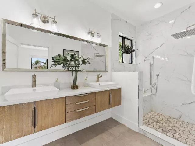 4-bedroom home for sale in West Palm Beach - 509 38th Street - MondialRealty