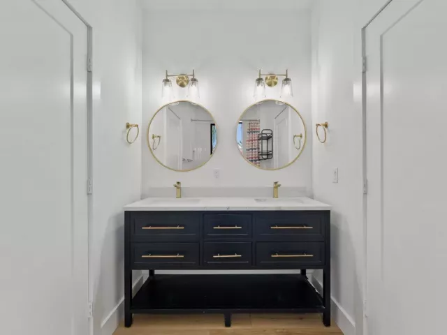 4-bedroom home for sale in West Palm Beach - 509 38th Street - MondialRealty