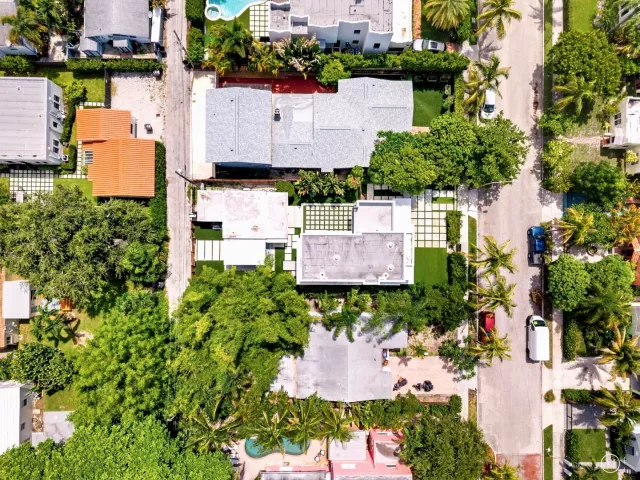 4-bedroom home for sale in West Palm Beach - 509 38th Street - MondialRealty