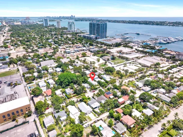 4-bedroom home for sale in West Palm Beach - 509 38th Street - MondialRealty