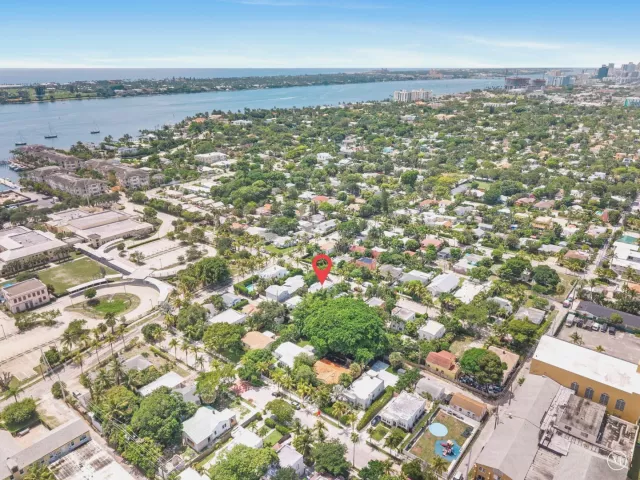 4-bedroom home for sale in West Palm Beach - 509 38th Street - MondialRealty