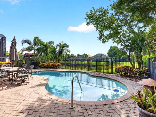 3-bedroom home for sale in Delray Beach - 6815 Imperial Beach Circle - MondialRealty