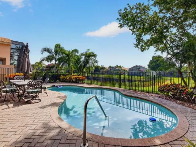 3-bedroom home for sale in Delray Beach - 6815 Imperial Beach Circle - MondialRealty