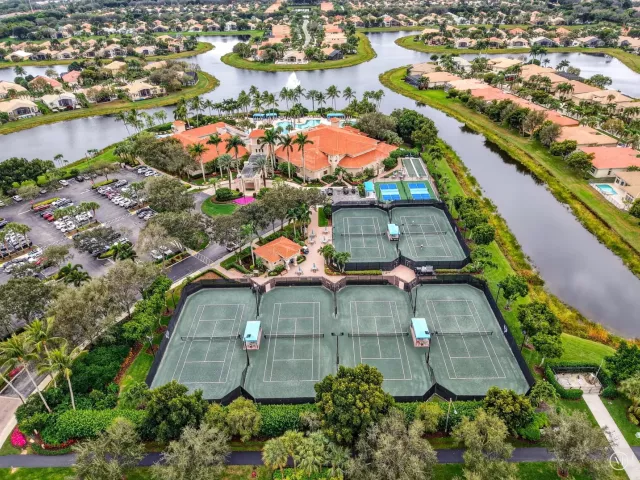 3-bedroom home for sale in Delray Beach - 6815 Imperial Beach Circle - MondialRealty