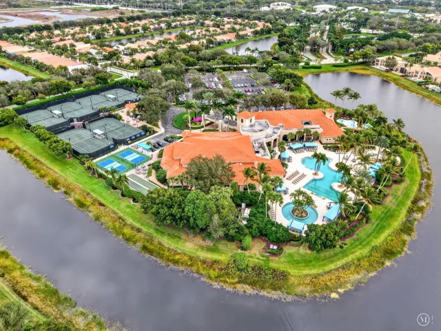3-bedroom home for sale in Delray Beach - 6815 Imperial Beach Circle - MondialRealty
