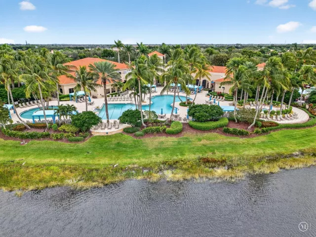 3-bedroom home for sale in Delray Beach - 6815 Imperial Beach Circle - MondialRealty