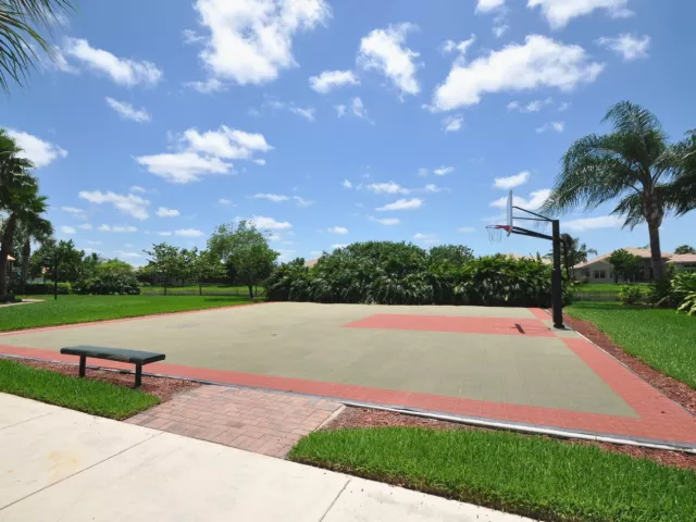 3-bedroom home for sale in Delray Beach - 6815 Imperial Beach Circle - MondialRealty