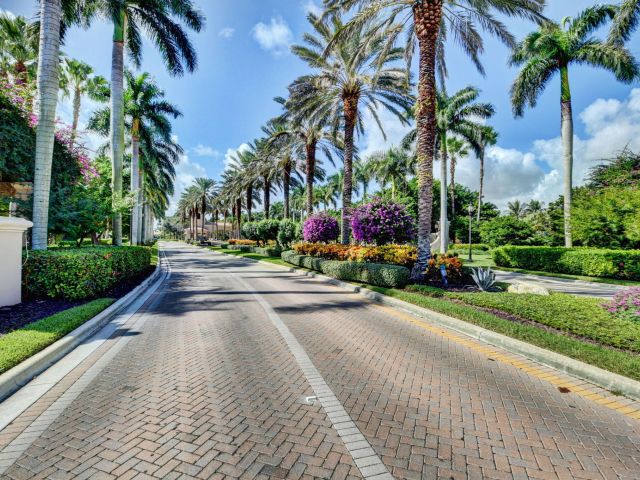 3-bedroom home for sale in Delray Beach - 6815 Imperial Beach Circle - MondialRealty
