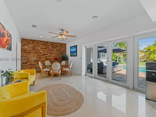 3-bedroom home for rent in North Miami Beach - 930 NE 182nd Ter - MondialRealty
