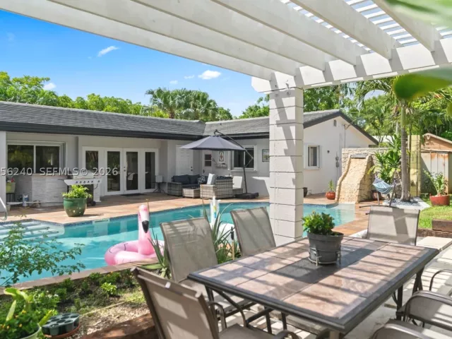 3-bedroom home for rent in North Miami Beach - 930 NE 182nd Ter - MondialRealty