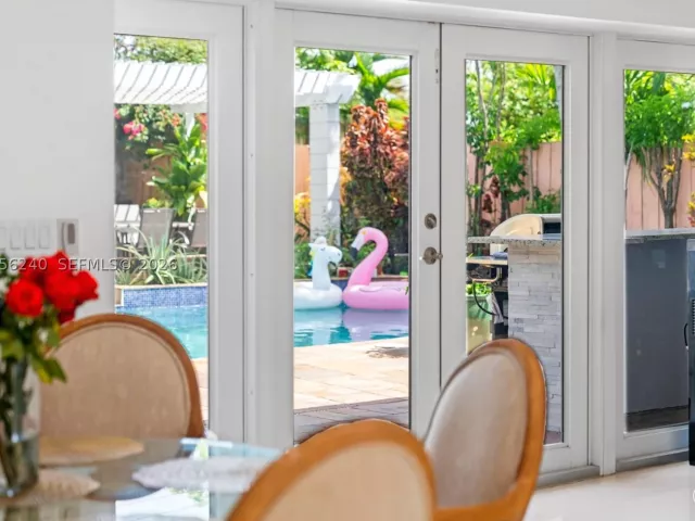 3-bedroom home for rent in North Miami Beach - 930 NE 182nd Ter - MondialRealty