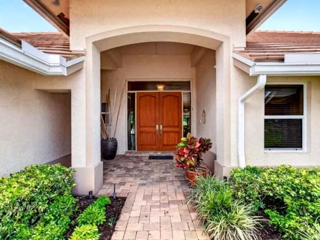 3-bedroom home for sale in Delray Beach - 4960 Cherry Laurel Lane - MondialRealty