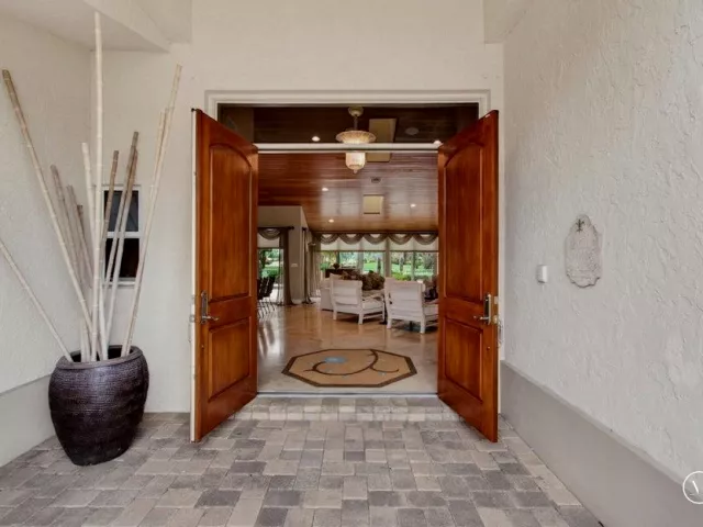 3-bedroom home for sale in Delray Beach - 4960 Cherry Laurel Lane - MondialRealty
