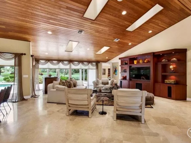 3-bedroom home for sale in Delray Beach - 4960 Cherry Laurel Lane - MondialRealty
