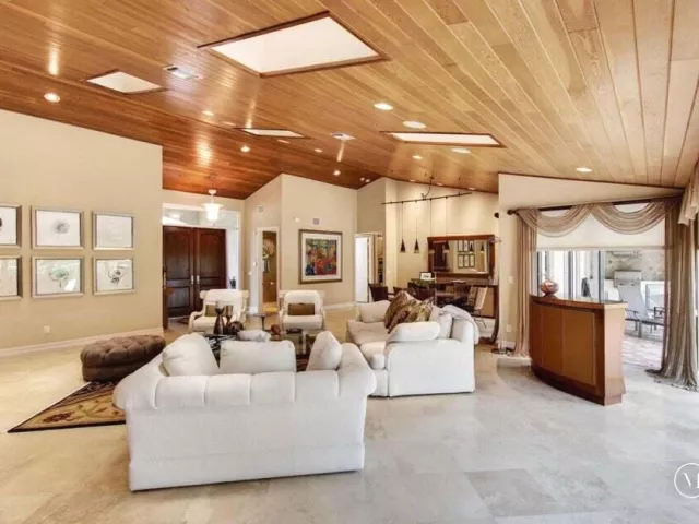 3-bedroom home for sale in Delray Beach - 4960 Cherry Laurel Lane - MondialRealty