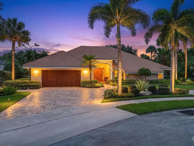 3-bedroom home for sale in Delray Beach - 4960 Cherry Laurel Lane - MondialRealty