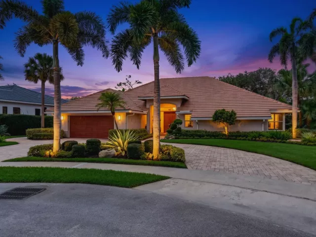 3-bedroom home for sale in Delray Beach - 4960 Cherry Laurel Lane - MondialRealty