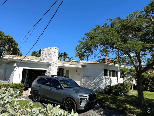 3-bedroom home for rent in Surfside - 409 91st St - MondialRealty
