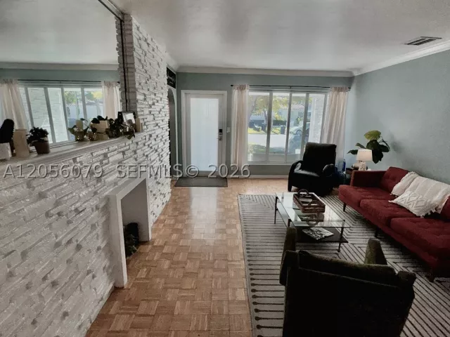3-bedroom home for rent in Surfside - 409 91st St - MondialRealty