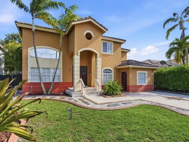 3-bedroom home for sale in Miami - 14640 SW 176th Ter - MondialRealty
