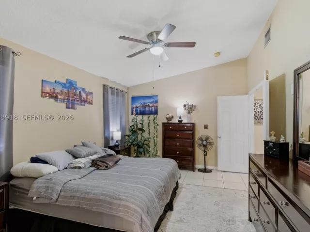 3-bedroom home for sale in Miami - 14640 SW 176th Ter - MondialRealty