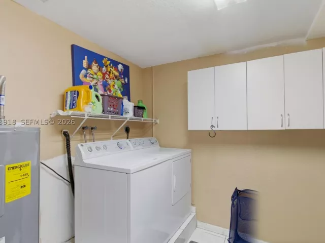 3-bedroom home for sale in Miami - 14640 SW 176th Ter - MondialRealty