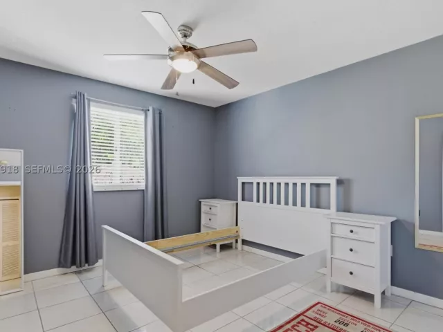 3-bedroom home for sale in Miami - 14640 SW 176th Ter - MondialRealty