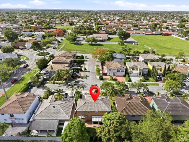 3-bedroom home for sale in Miami - 14640 SW 176th Ter - MondialRealty