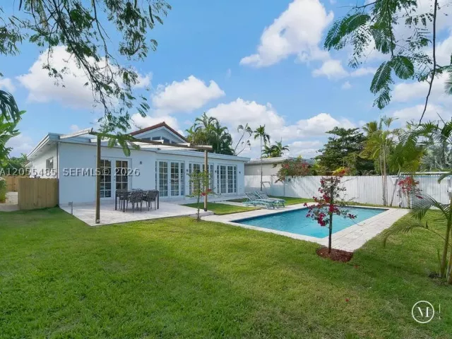 4-bedroom home for rent in Miami Beach - 1365 DAYTONIA RD - MondialRealty