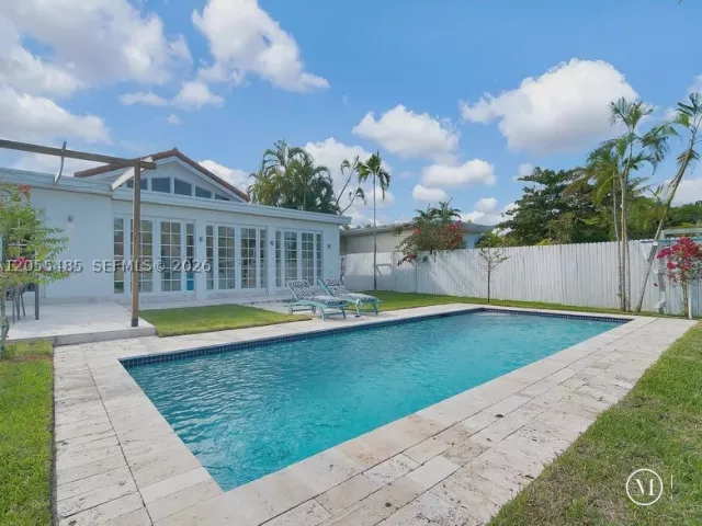 4-bedroom home for rent in Miami Beach - 1365 DAYTONIA RD - MondialRealty