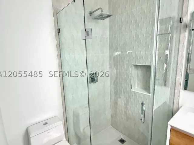 4-bedroom home for rent in Miami Beach - 1365 DAYTONIA RD - MondialRealty